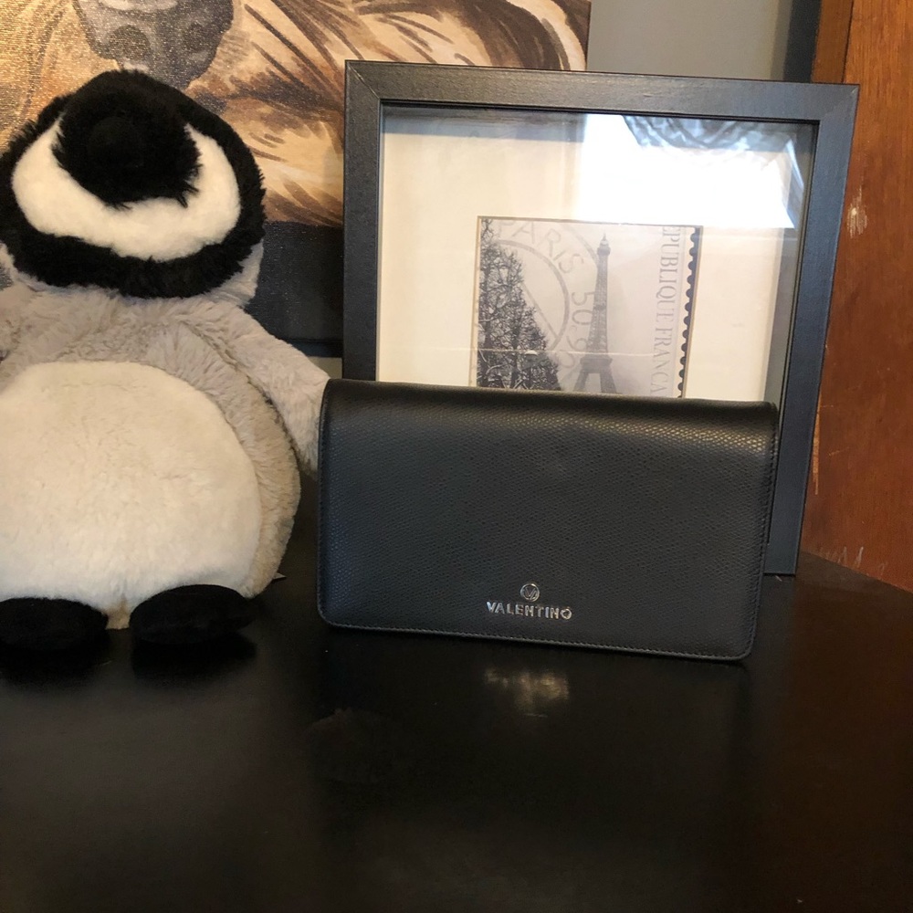 Sam Leather Wallet on Chain